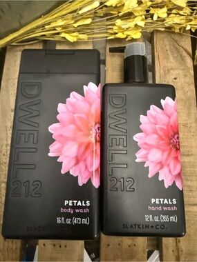DWELL 212 Petals Pink Body & Hand Wash
